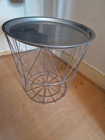 Metalen bijzettafel met blad