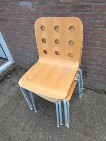 4 Ikea stoelen gratis