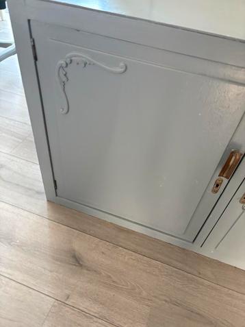 Antieke kast - gratis af te halen