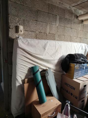 Matras 140x200 - 2 jaar oud!