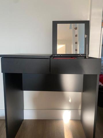 GRATIS Make up tafel
