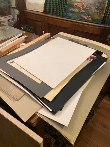 grote stapel met passe partout