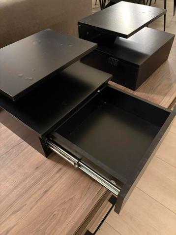 Twee zwarte nachtkastjes met lade *Gratis*