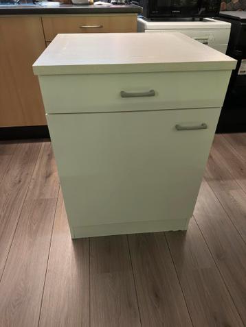 Keukenkastje GRATIS