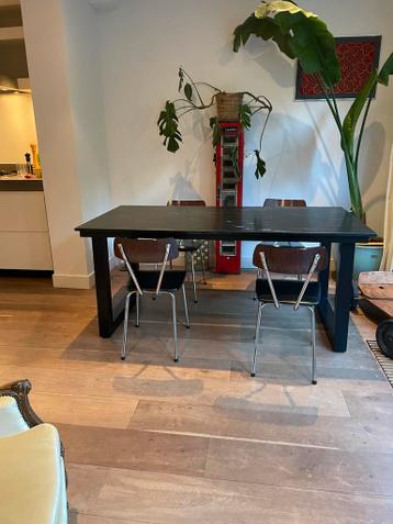 180x90cm - Eettafel met zwart marmeren blad - gratis