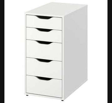 OPZOEK!! 2x ikea alex kastje.