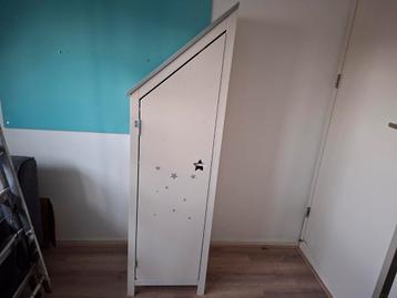 Gratis witte kast met sterren