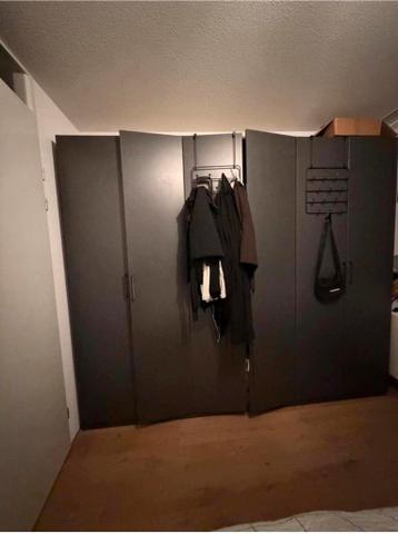 Grote kledingkast gratis ophalen 270cm breed (demonteren)