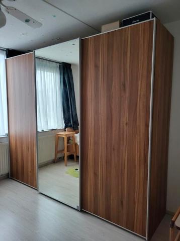 Gratis nette klerenkast