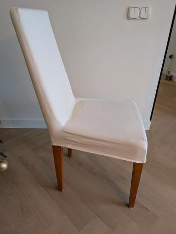 4 Stoelen met wasbare hoezen - gratis!