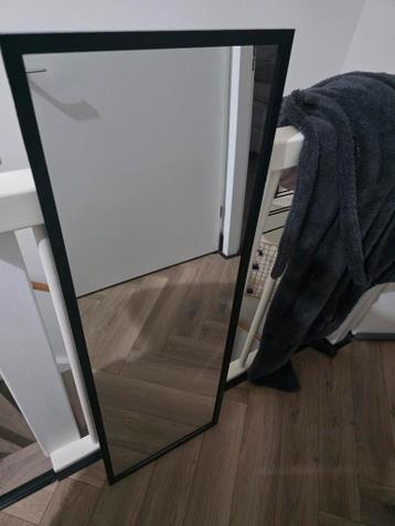 Spiegel (hang) gratis af te halen