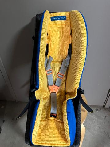 Burley schelp voor in fietskar