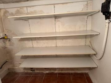 Gratis: 4 Planken (170x50) + 3 Wandrails (150) incl. Steunen