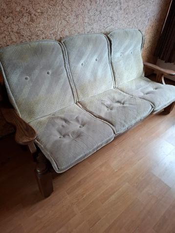 Oud bankstel 1-2-en 3 zits