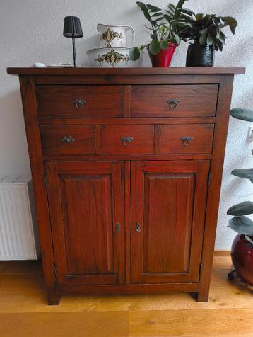 Gratis af te halen halfhoge kast teak