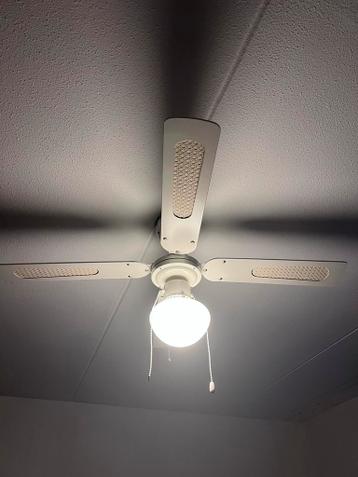 Plafondventilator met verlichting