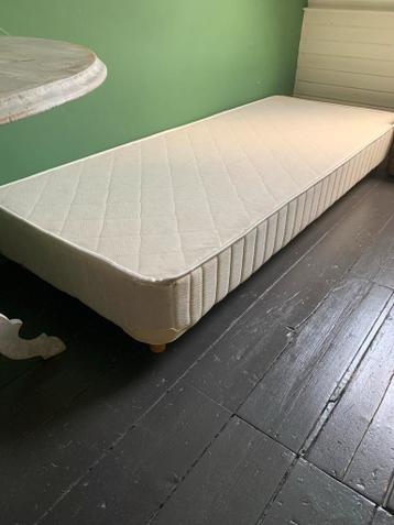 2x Boxspring 80x200 - GRATIS