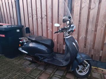 Gratis Scooter Benzhou, 50RETRO Opknapper,Geel kenteken
