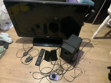 jvc tv , afstandsbediening , chromecast , en edifier boxen