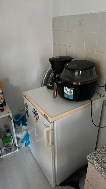 Koelkast - vriesvak deksel kapot