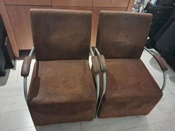 Twee stoelen