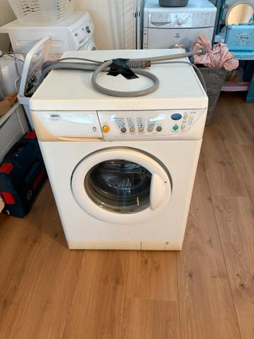 Oude wasmachine - doet het nog!