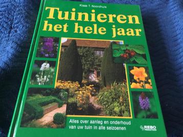 Boek “ tuinieren het hele jaar”