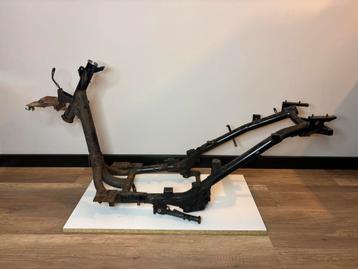 SYM Mio 50 - Blanco Frame