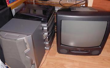 Gratis Defecte Philips Stereo en grundig tv met videorecor