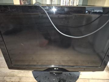 LG 37LG2100 HD (met 2 hdmi , 2 scart, CI module e.o.)