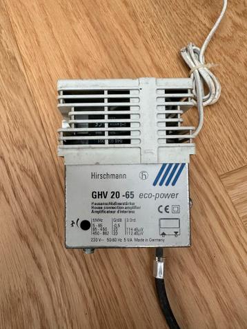Gratis Hirschmann  coax TV en Radio Versterker - en splitter