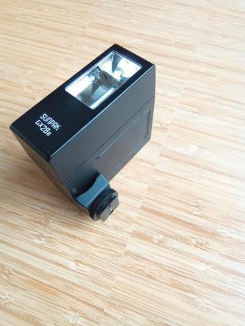 Sunpak flitser gx28b standaard uitvoering, met aansluitkabel