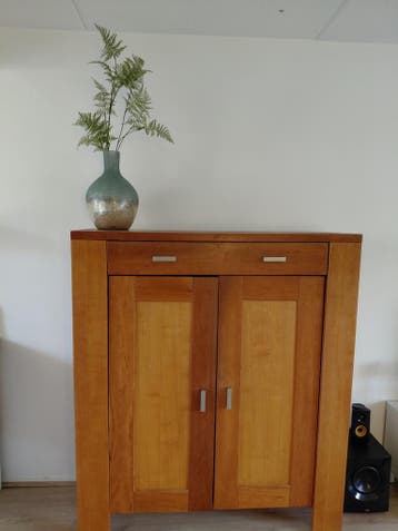 Prachtige meidenkast Kersten Gebeitst - 130 br x150 hg x40cm
