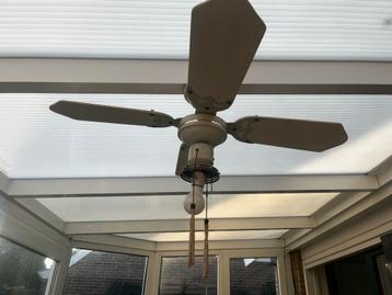 Witte Plafondventilator