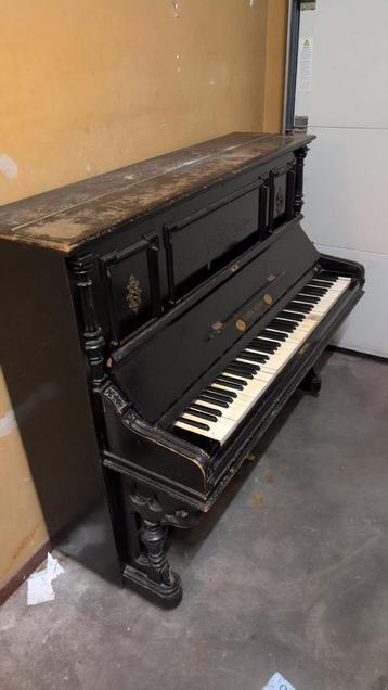 Antieke Carl Ecke piano eind 19e eeuw