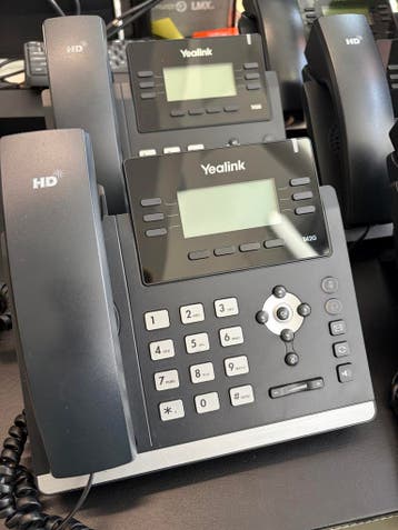 Yealink T42G bureautelefoon - 8 stuks beschikbaar