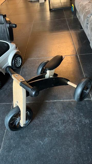 Houten driewiel loopfiets