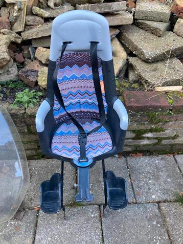 Achterzitje fiets met bevestigingsmateriaal