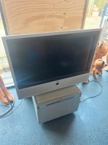 Loewe Xelos TV (evt met versterker, subwoover en DVD speler)