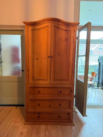 Robuste Kast uit de VS - met 3 lades