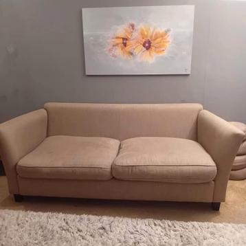 Hele fijne  3 zitbank ,ZONDER rugkussens