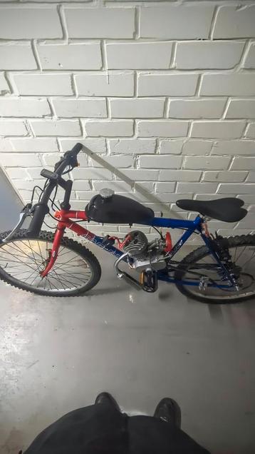 Zelfgemaakte crossmotor/fiets