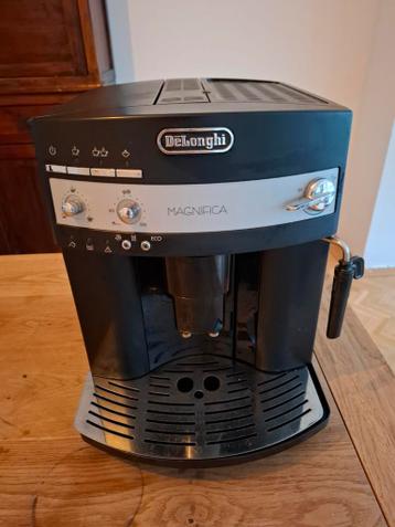 Gratis koffiemachine DeLonghi Magnifica ESAM3000.B