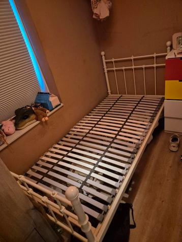 GRATIS 1 persoons bed