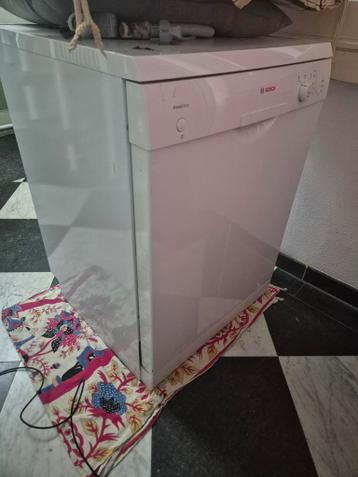 Bosch Aquastop vaatwasser gebruikt, heeft reiniging nodig