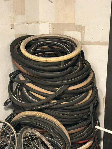 200+ gebruikte banden Gratis af te halen!