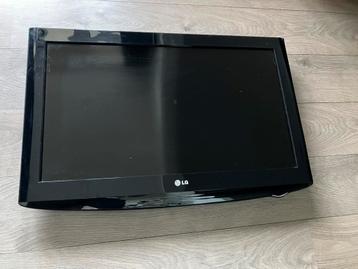 LG tv / = 93cm totaal.