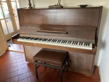 Gratis Tohaikai Piano - Bruin