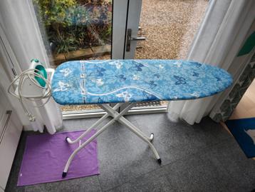 Leifheit strijkplank en Philips stoomstrijkijzer