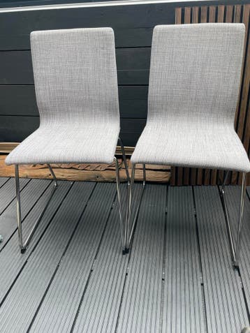 Mooie grijze eetkamerstoelen